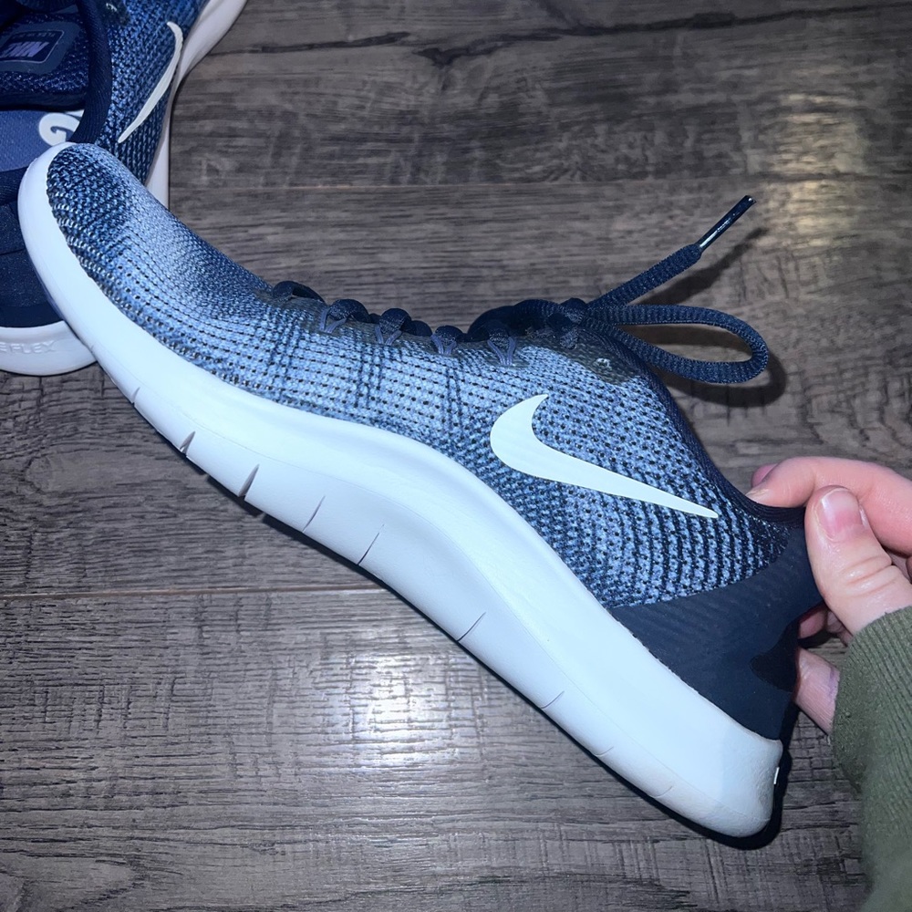 Like new Nike Women’s Running Shoe Size 8.5